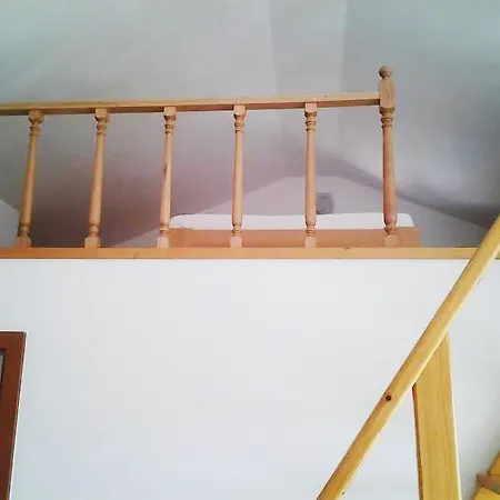 Obrovski Apartment