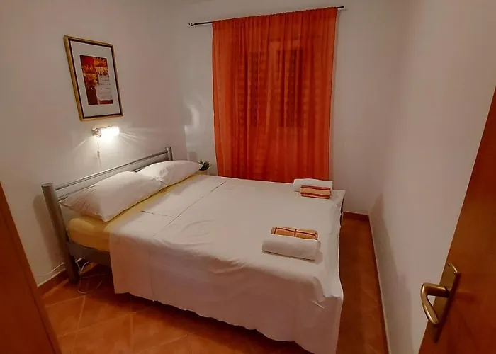 Apartamento Obrovski *