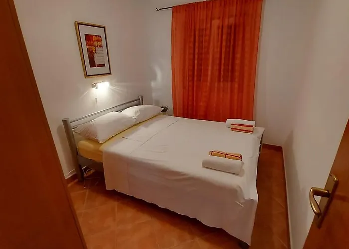 Obrovski Apartamento